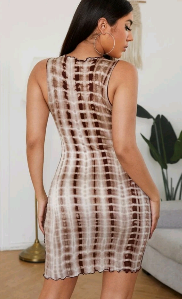 Lettuce Trim BodyCon Tie Dye Dress - Picture 2 of 5